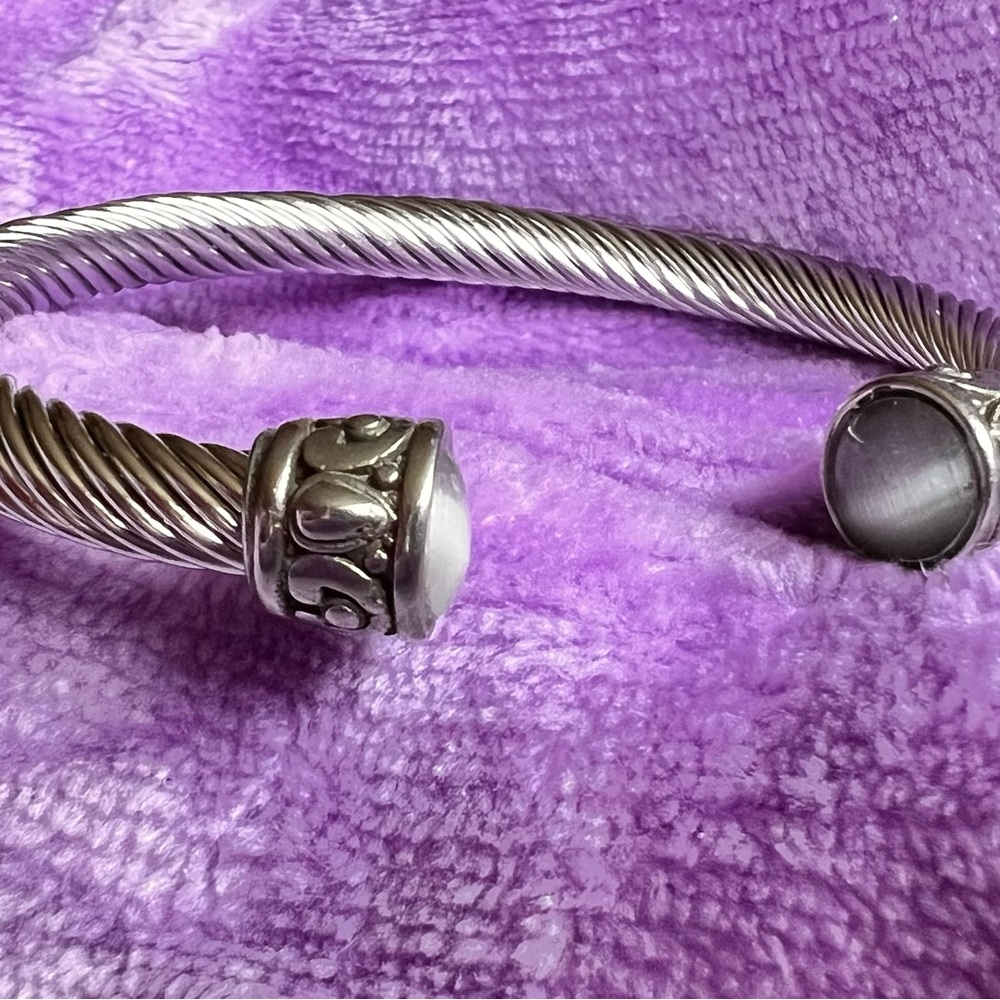 Greystone Cable Twist Bangle Bracelet - Picture 2 of 9